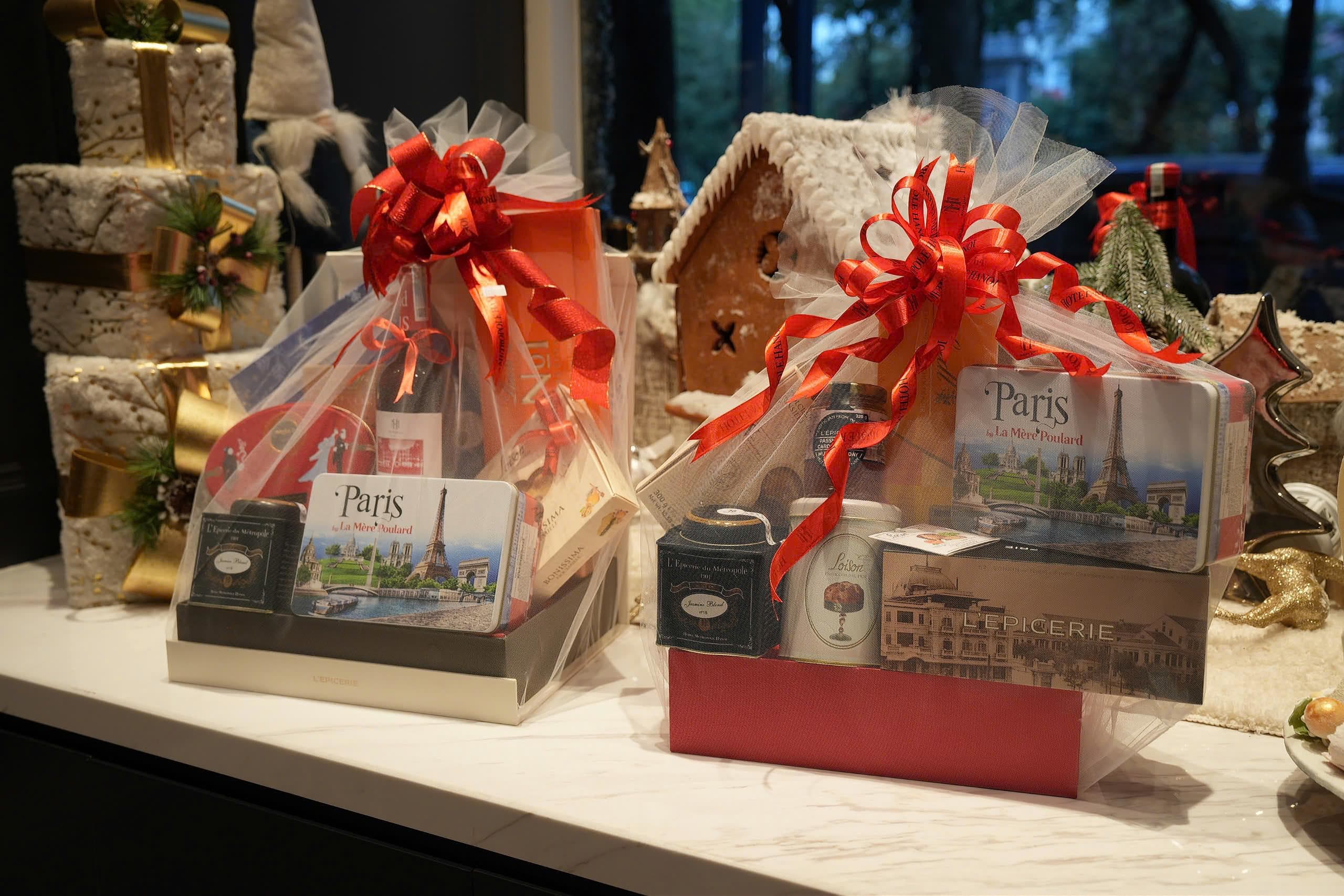 METROPOLE SIGNATURE Tet HAMPERS