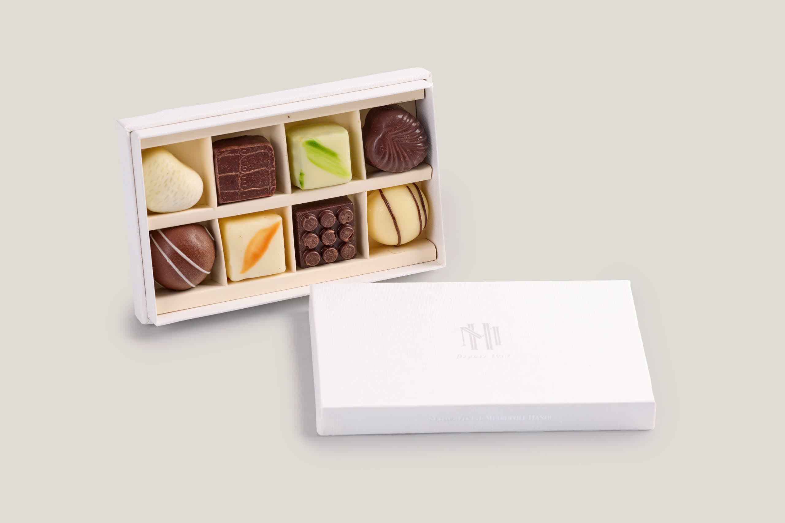 8-PIECE CHOCOLATE BOX